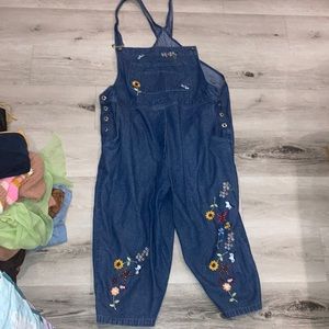 Vntg agapo sunflower and garden overalls size XL(can size up to 2X!) *FLAWED*